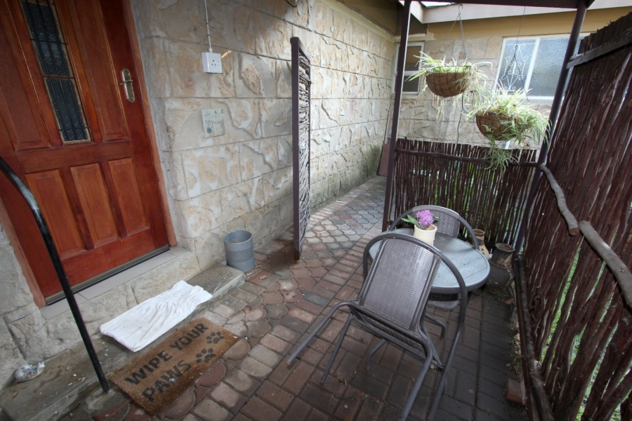 7 Bedroom Property for Sale in Jim Fouchepark Free State